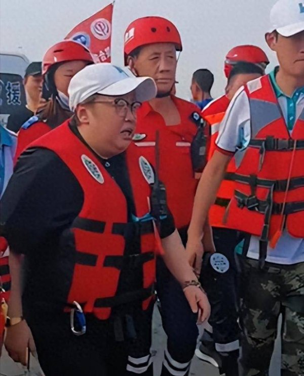 莆田安福家园 这一次贵州洪灾，被实名举报“假慈善”的韩红，打了若干黑子的脸