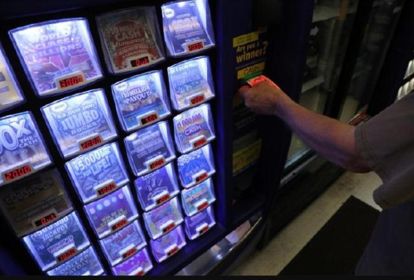 安福相册 老汉妇成亲36年后揽1951万 立即退休置办别墅