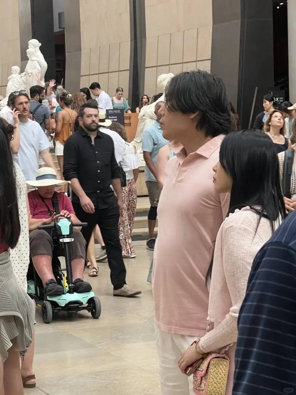 莆田安福相册 演员秦昊“又胖了”近照曝光引热议 或是为新剧增肥