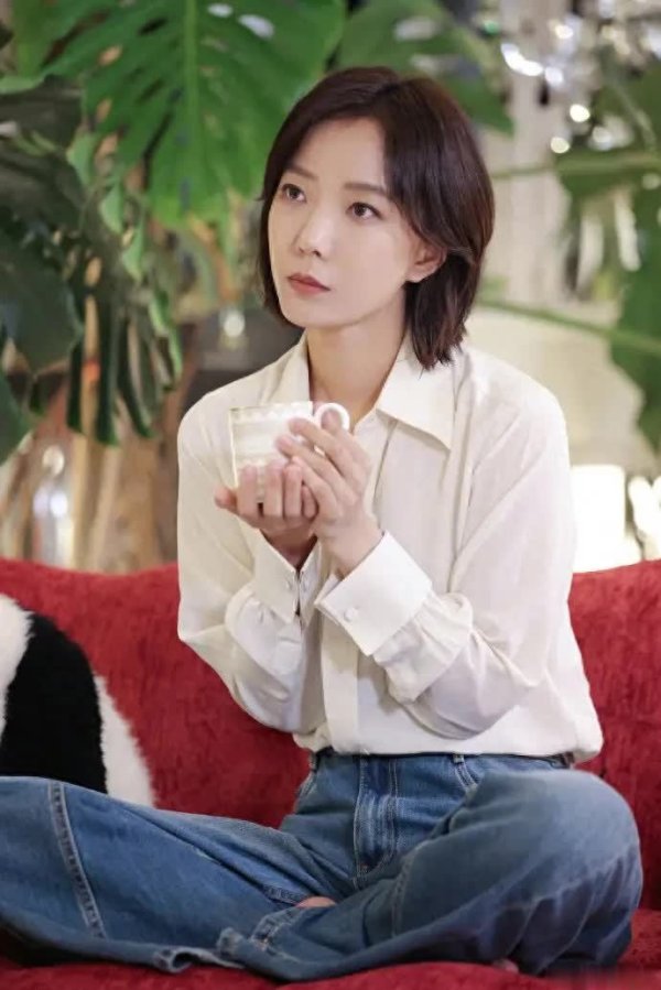 莆田安福相册 王珞丹三年未播新剧，称近五年才明白到曝光蹙迫性