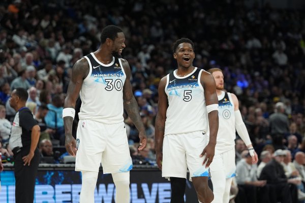 莆田安福相册 兰德尔20+6+5领衔七东谈主得分上双 丛林狼41分狂胜鹈鹕