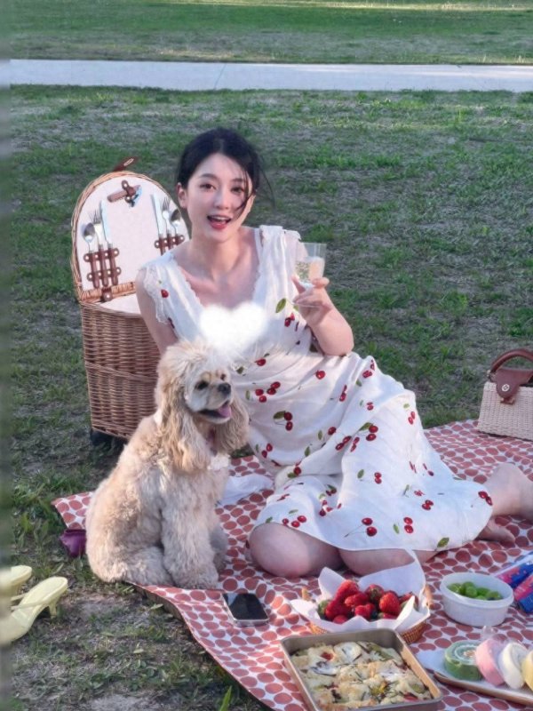 莆田安福家园 乔欣婚后超潇洒！穿粉短裤看演唱会，又瘦又好意思旺夫嫁对东谈主