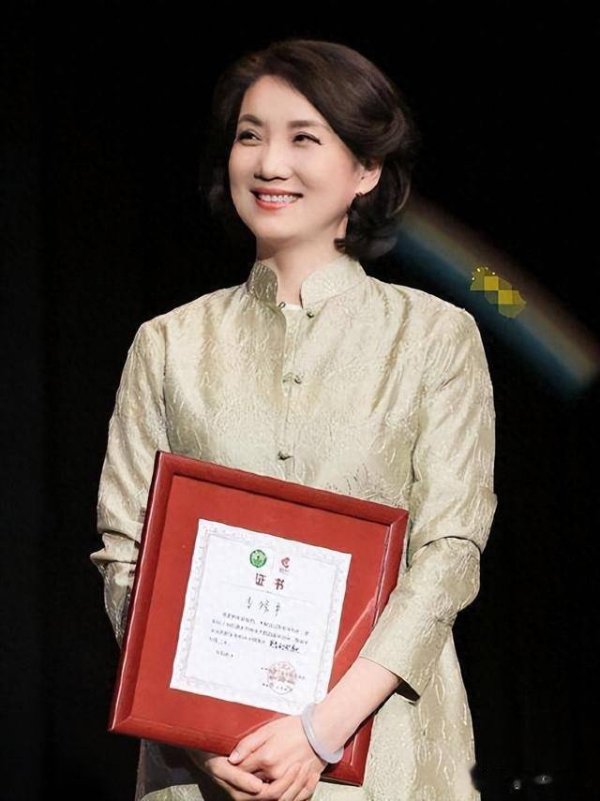 莆田安福相册 62岁李修平近照特地曝光，退休后好意思到认不出判若两东谈主！