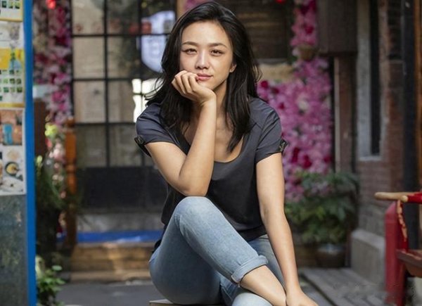 安福相册 远嫁韩国11年汤唯近况令东说念主唏嘘