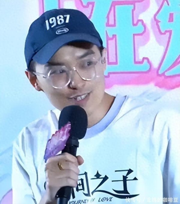 莆田安福相册 金靖老公近照曝光！颜值反差太大，弯腰驼背被吐槽没帅哥样！