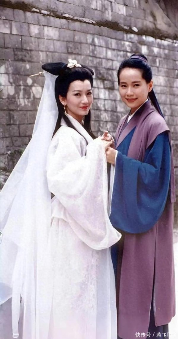 莆田安福家园 扎心！白娘子赵雅芝直播被网友骂，气到手抖！张曙光径直被骂哭
