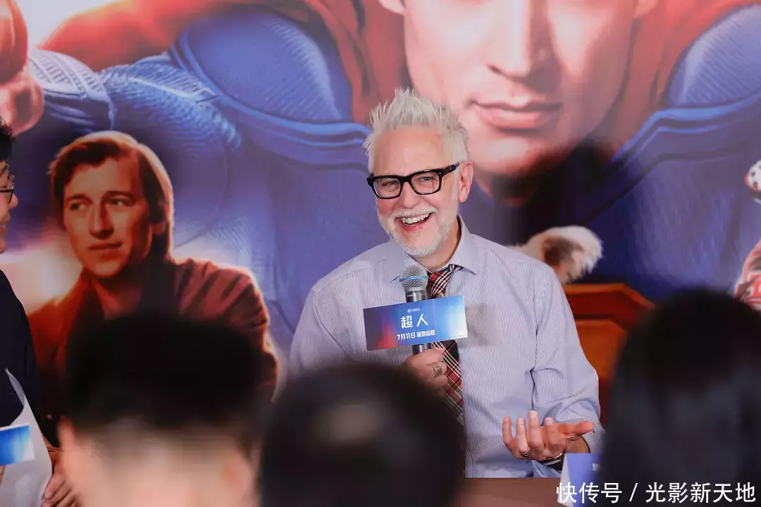 安福相册 烂到发指的《超东谈主》，露馅的五星好评，在糟蹋咱们的电影评价体系