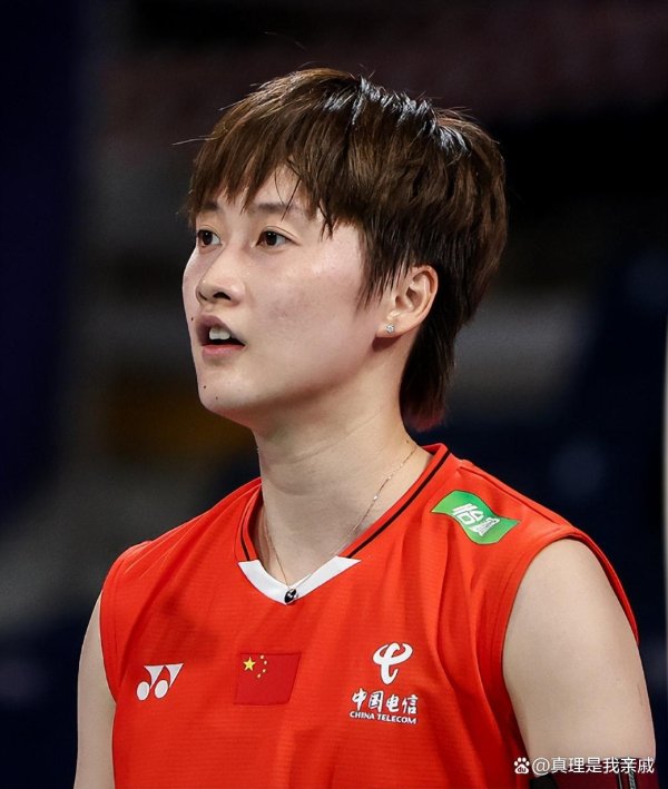 安福相册 女单的天快亮了，陈雨菲2-0夺瑞士赛冠军，国羽只剩一个敌手