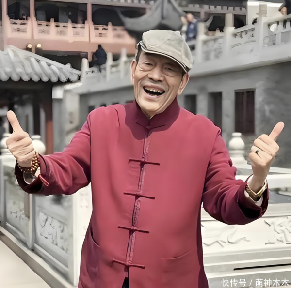 莆田安福家园 风评好转！杨议直播回复父亲归天获赞：把杨少华照管到94岁糟塌易