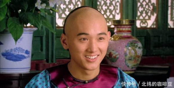 安福相册 《甄嬛传》四阿哥用一句话敲打甄嬛，他知说念六阿哥的实在身份