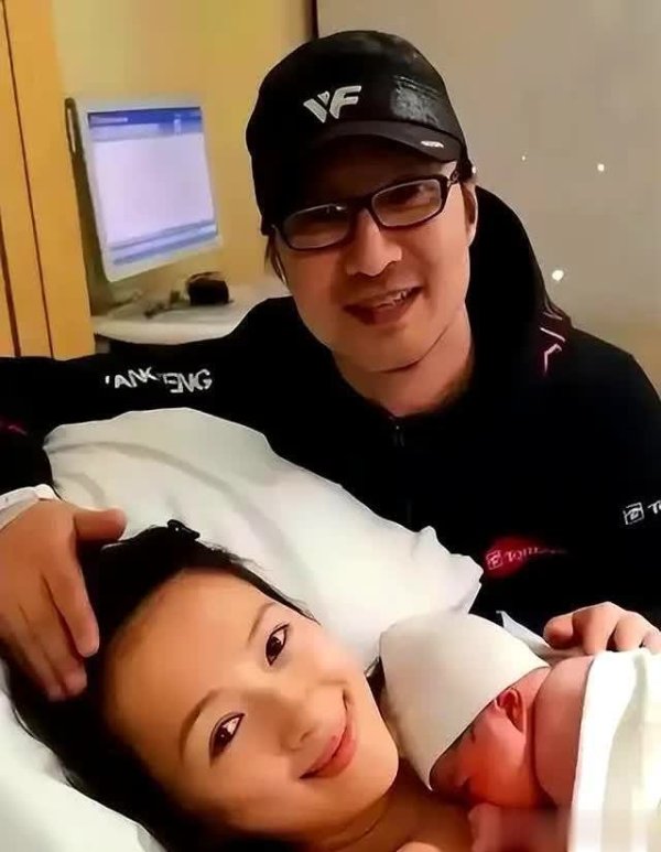 莆田安福相册 送走章子怡，遇上丛林北，汪峰难逃“女东谈主窘境”