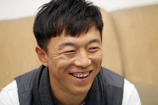 安福相册 杨幂新作获赞于正显现心声被骂，网友：这波蹭热度负分