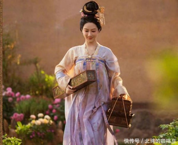 莆田安福家园 女星出圈古装变装清点！杨紫白鹿东谈主气高，宋祖儿孟子义很出圈！