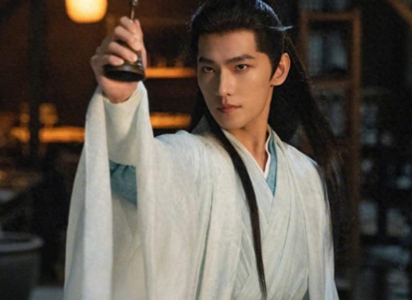 安福相册 《凡东说念主修仙传》刚播，就冲破《藏海传》的记录，有望成“爆”剧