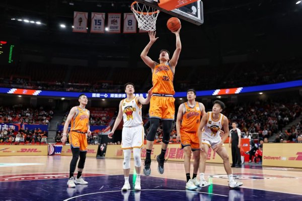 安福相册 CBA旧例赛结果，大鲨鱼胜深圳，以第十名杀入季后赛