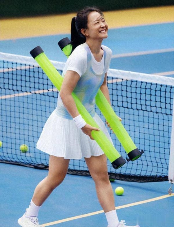 莆田安福相册 “消释”近1年贾玲传新动态，瘦出新高度给内娱上一课