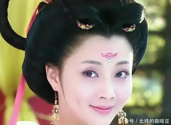 莆田安福相册 直到看完殷桃的家，终于赫然她45岁却不慌张成亲生子的原因了