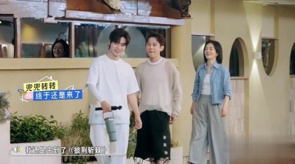 莆田安福相册 陆虎兜兜转转终赴《贫困特出》，参与步地异于其他昆仲