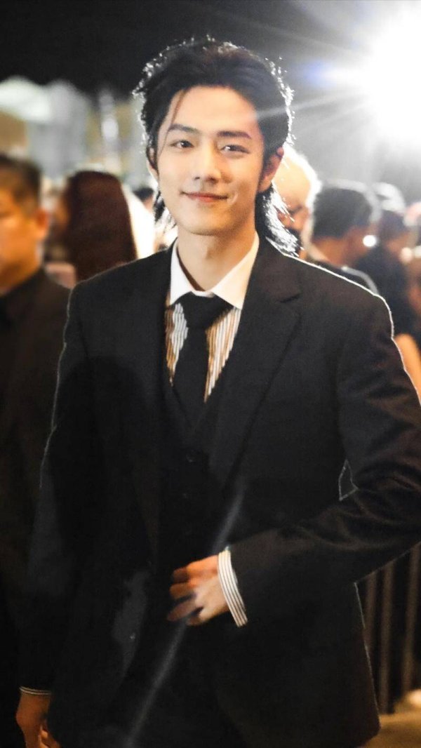 莆田安福相册 当“还在卖唱”嘲讽撞上千万级热度，肖战实力成底气