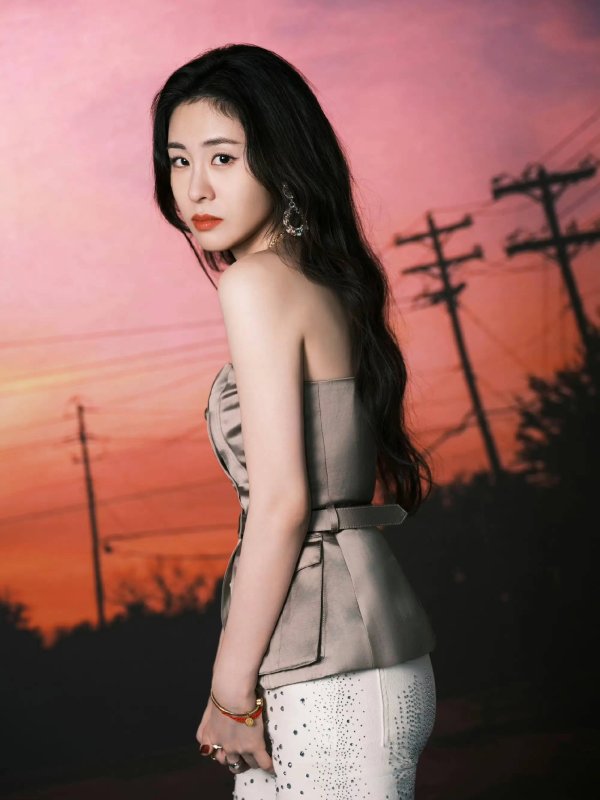 安福相册 QQ音乐复兴张碧晨一经《年轮》原唱：里面宠爱已响应