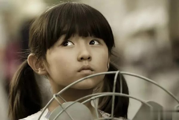 安福相册 朱一龙宠、梅婷护、陈念念诚捧，11岁戏龄7年的她凭啥？