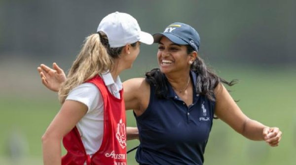 莆田安福相册 奥古斯塔女子赛甘内63杆创记录跨越 周诗媛T30