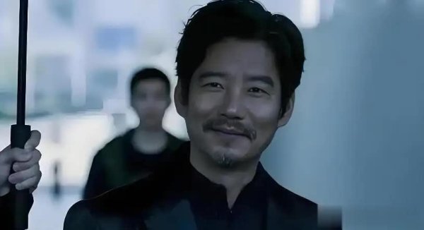 安福相册 张艺谋没捧红、吴京没带火，50岁他演完戏台终于翻身！