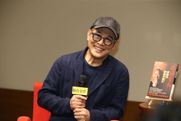 安福相册 李连杰晓谕大男儿授室，30万国产车当嫁妆，还喊话东床带他溜弯