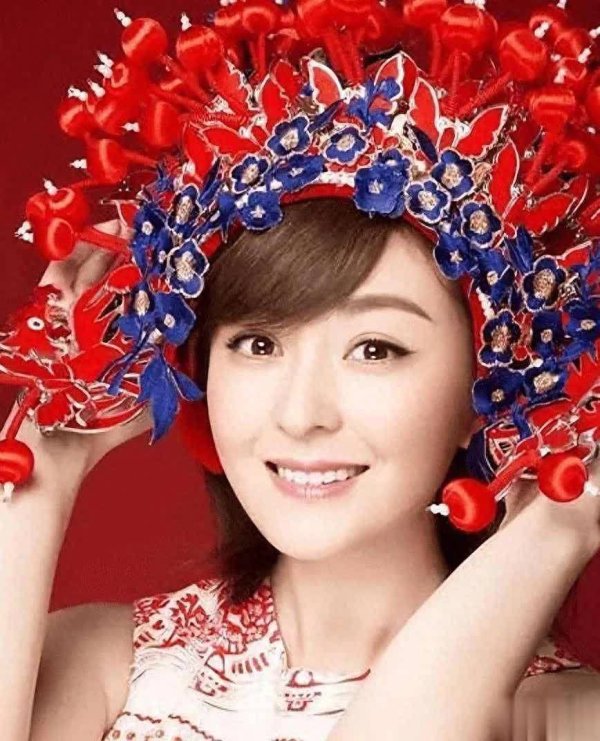 莆田安福相册 “最清纯女演员”戴娇倩：从金鹰入围到十八线的演艺浮千里