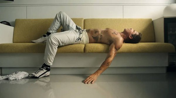 安福相册 他“花期”果真很长!回望布拉德·皮特神话演绎生涯