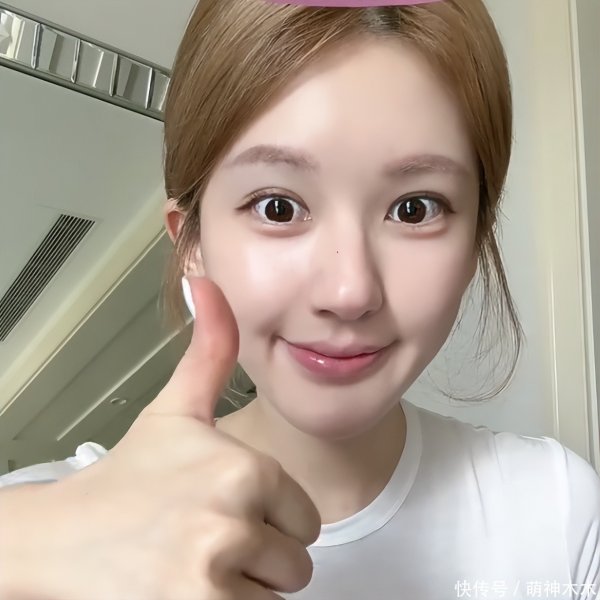 安福相册 狗仔疑曝赵露想飞升内幕，受情伤后有贵东谈主相助，杨洋再度被触及