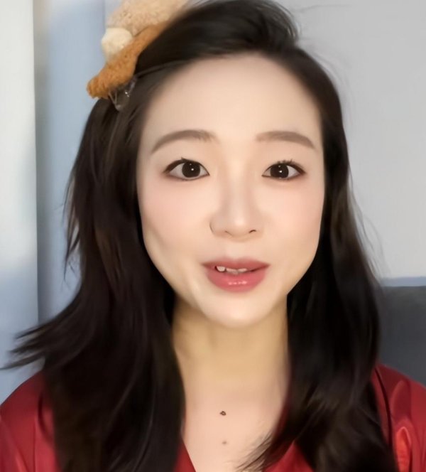 安福相册 皆如意乡村婚典直播引争议，童年滤镜背后藏着啥？