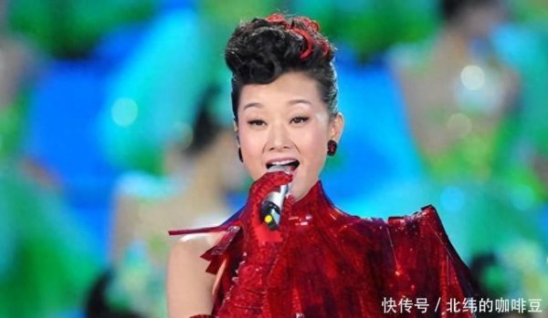 莆田安福家园 58岁宋祖英近况：爱打球肉体好，频年青时更靓，19岁男儿是心头宝