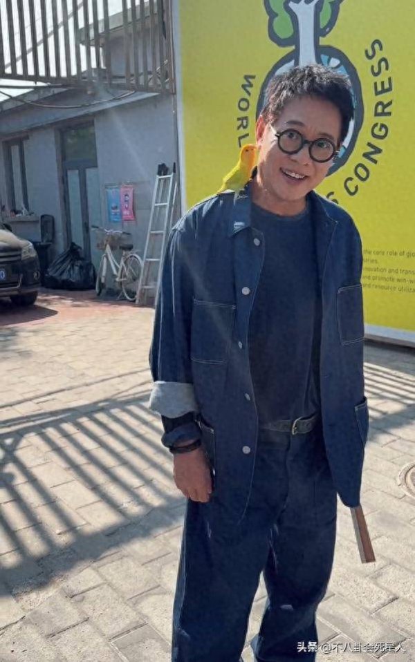 莆田安福相册 李连杰斯须病倒，推敲区握抛妻弃女不放，同是犯错为何他更难宽宥