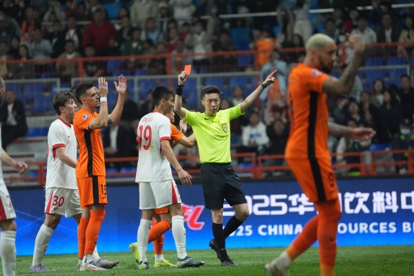 莆田安福家园 红牌和锋无力导致青岛海牛陷逆境 挫折力无法保险